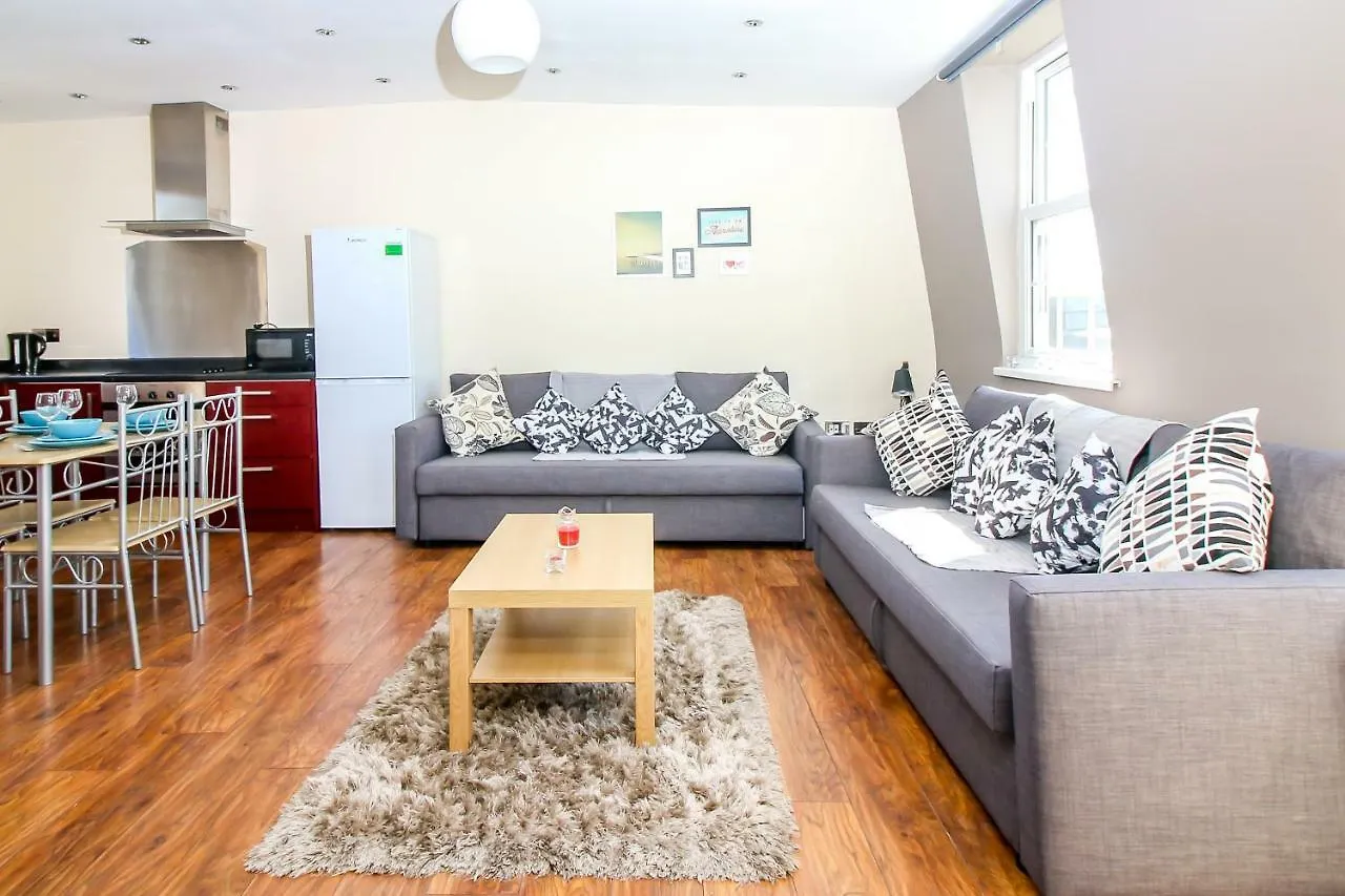 City View Flat @ Liverpool St. Londra