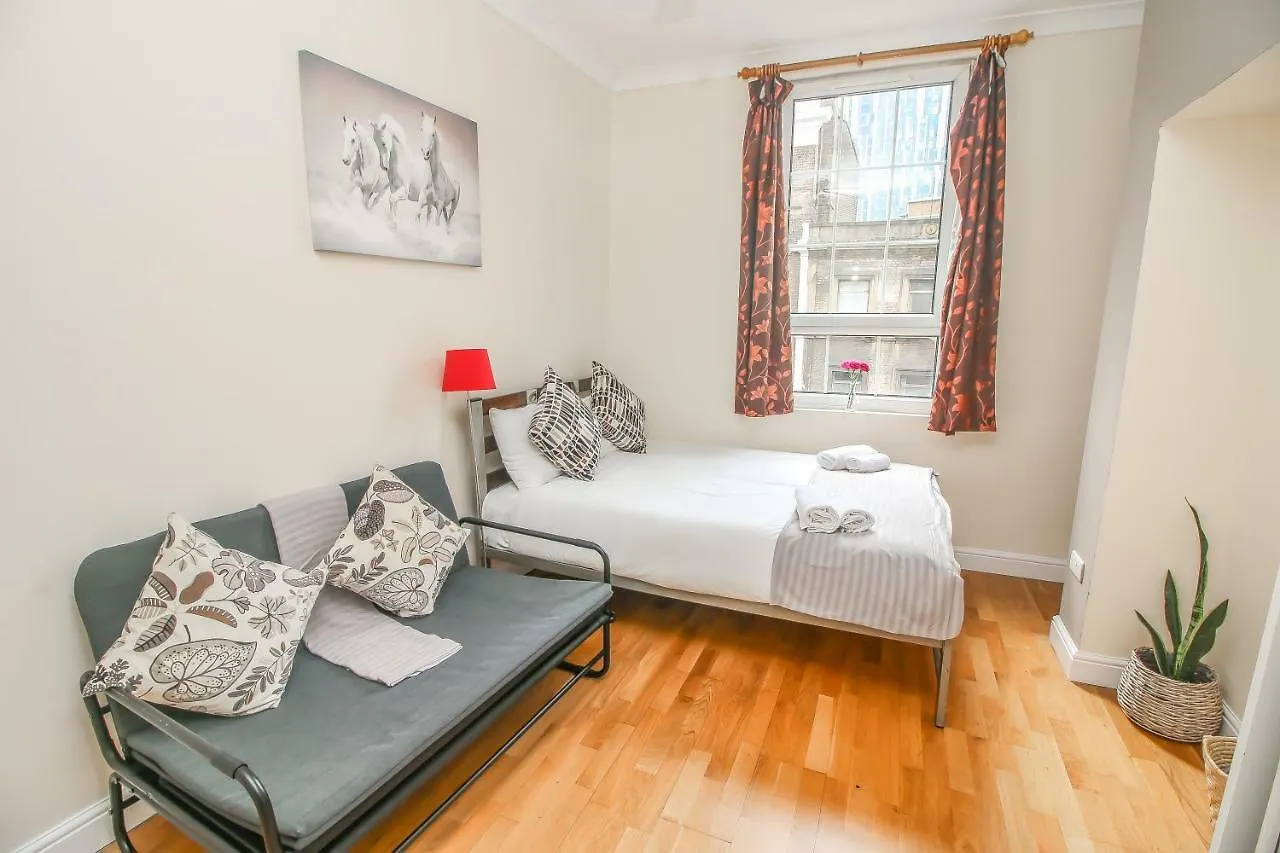 City View Flat @ Liverpool St. Londra